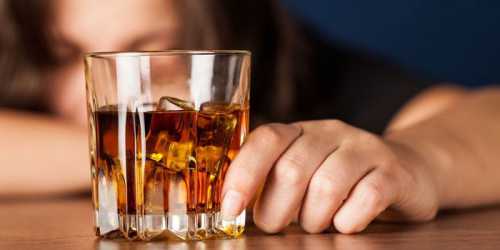 В чужом глазу соринку замечаем, в своем бревна не видим