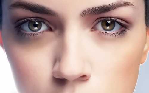 Красивые глазки: почему появляются темные круги и как их убрать